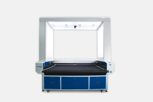 蕾絲內(nèi)衣自動(dòng)化裁剪設(shè)備，內(nèi)衣切割工藝新變革