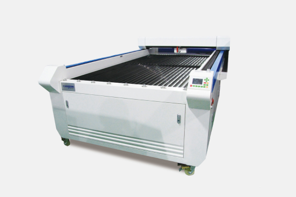 電腦激光裁床專業(yè)生產廠家—蘇州創(chuàng)軒激光科技