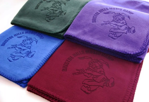 激光印花毛絨圍巾：要風(fēng)度也要溫度