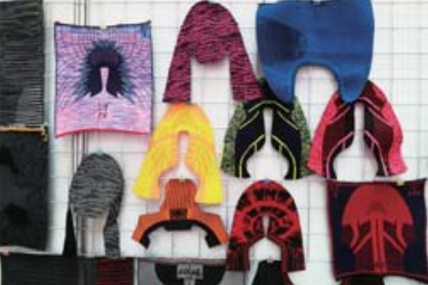 鞋面投影切割機，鞋材定位切割好幫手！